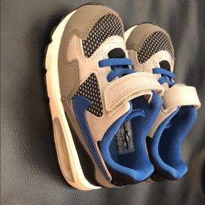 Nike air max toddler shoes